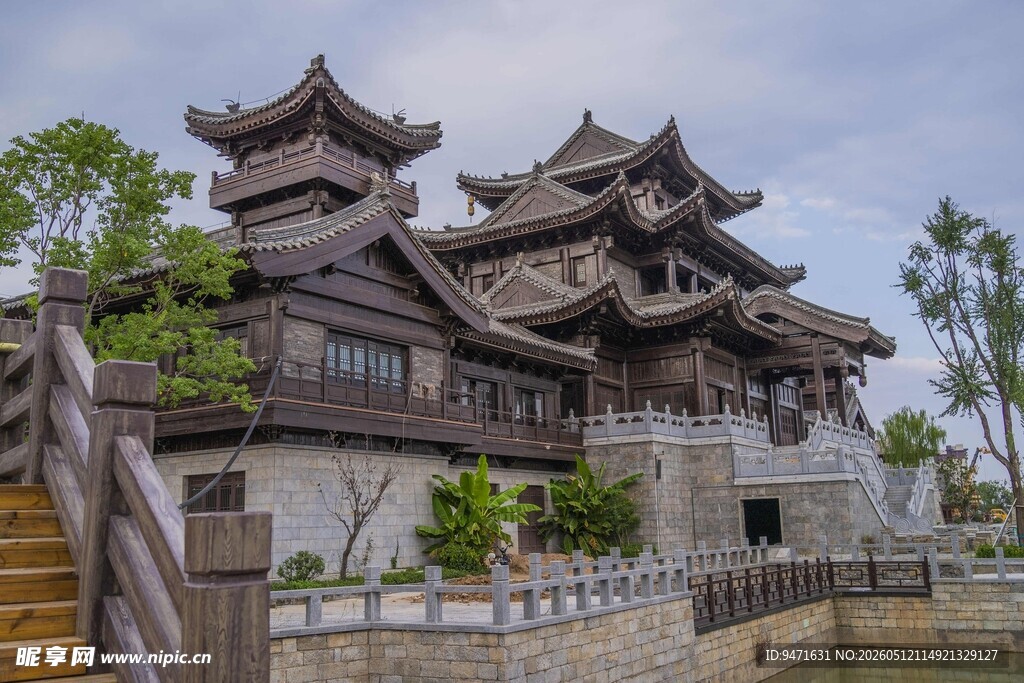 中式古建楼阁 
