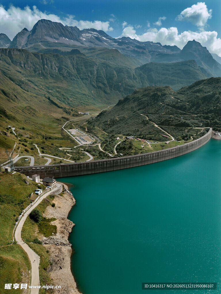 山区水库