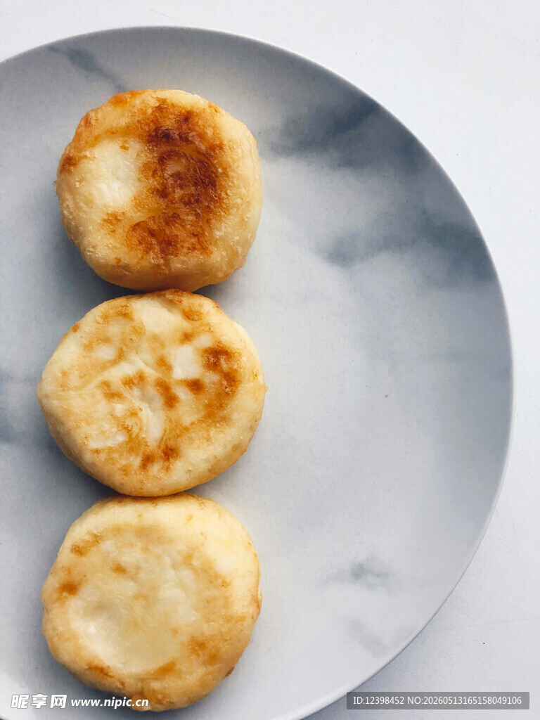 盘中美味小煎饼