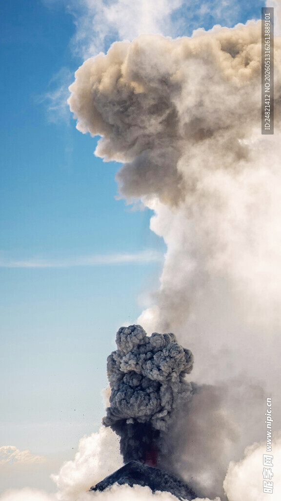 火山喷发壮观景象