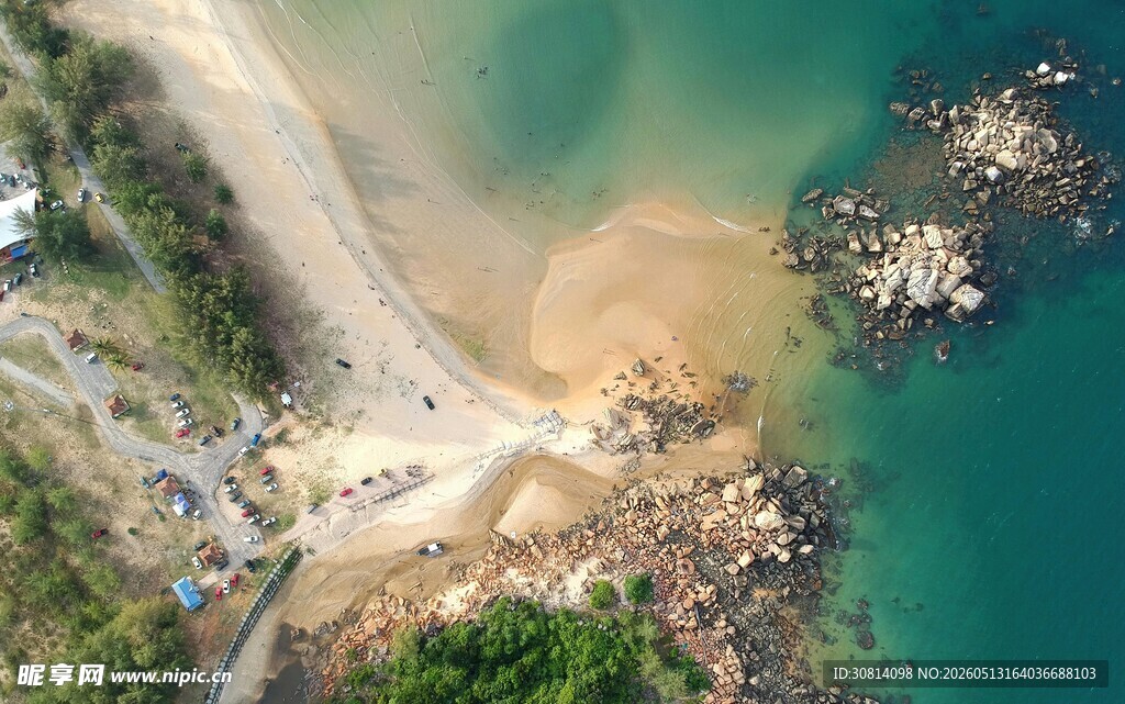 俯瞰海边美丽景致