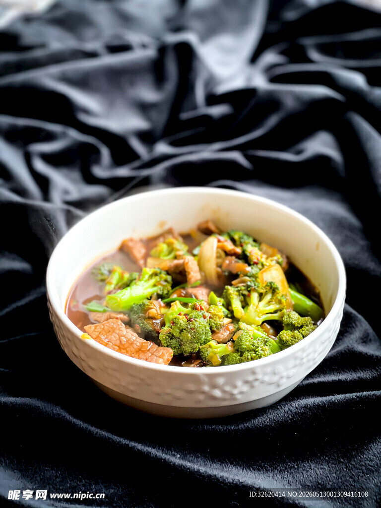 蔬菜炖肉