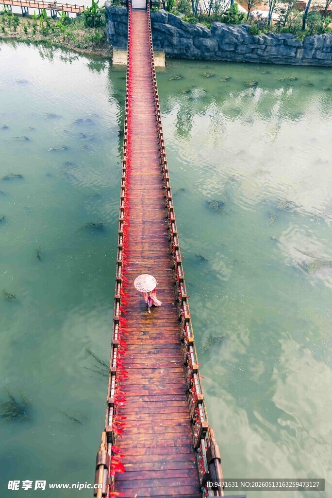 炭河千古情景区水上红桥美景