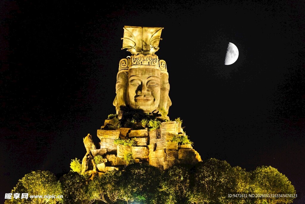 炭河千古情月夜下的古老神秘雕像