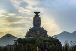 炭河千古情景区大门雕塑