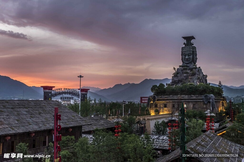 黄昏下的炭河千古情景区