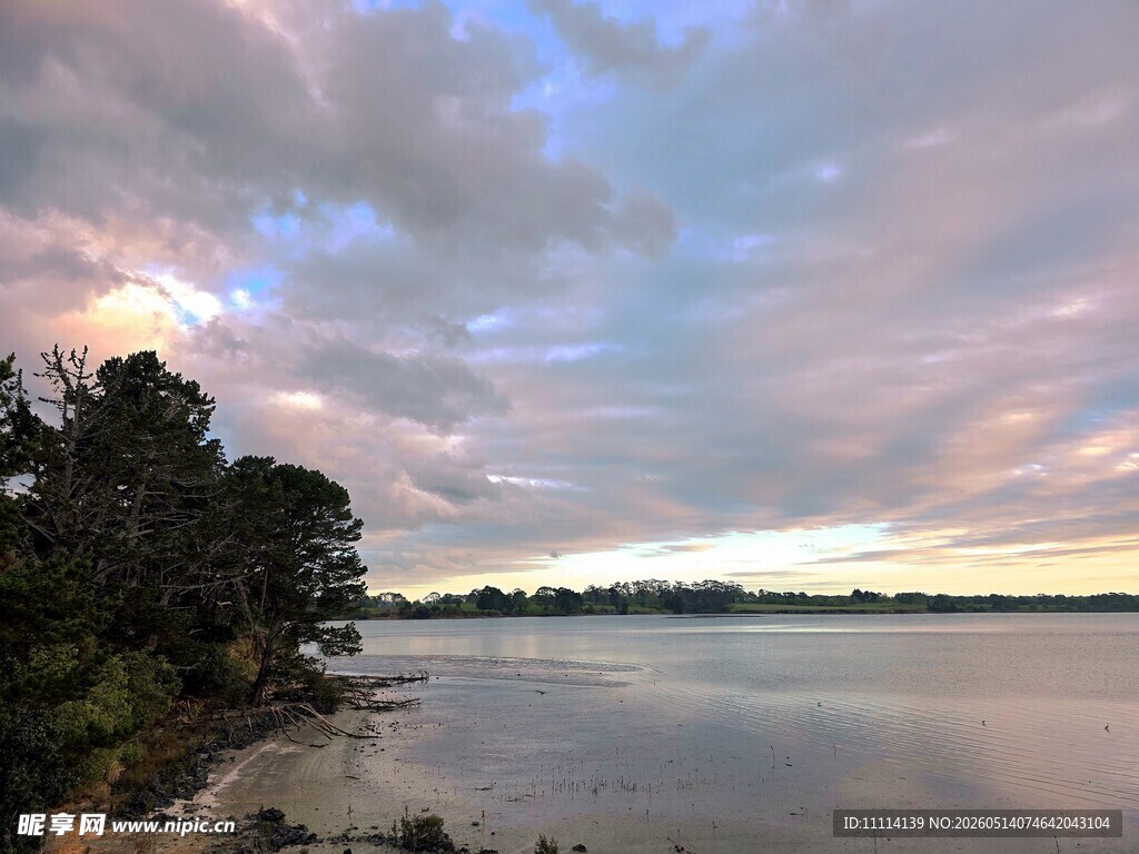 海滨黄昏美景