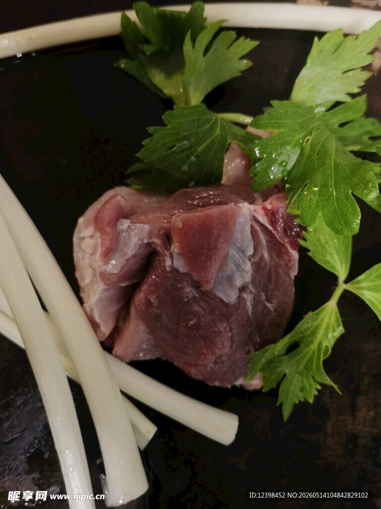 猪肉和芹菜