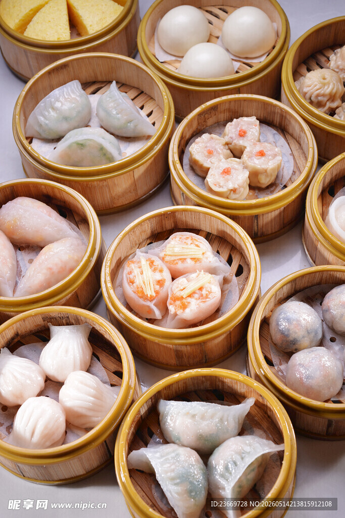 多样美味港式点心拼盘