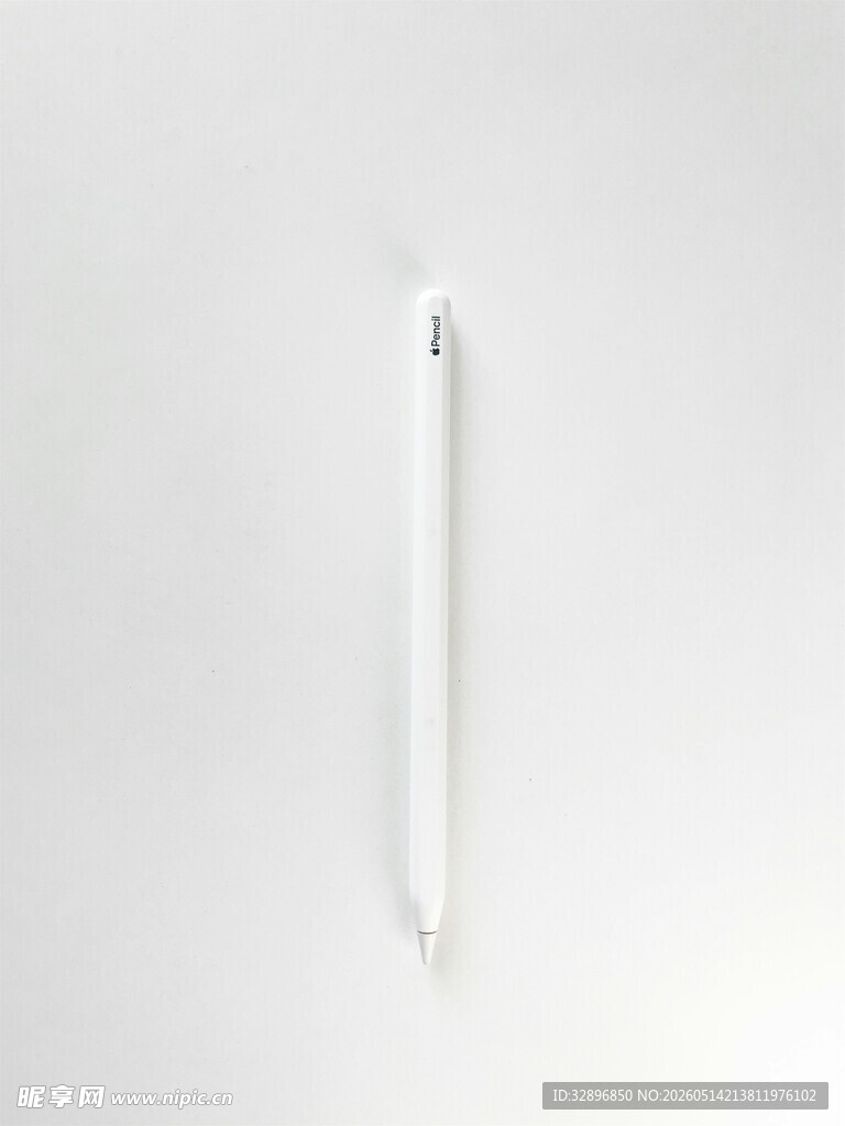 白色简约款长形物体