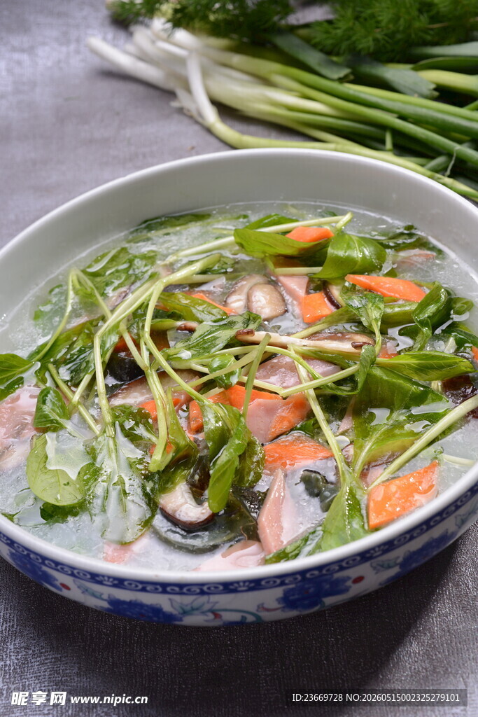 野菜菌菇汤