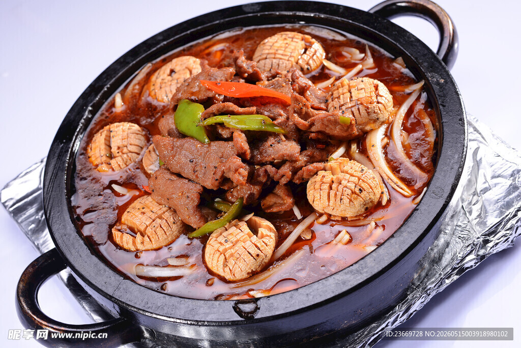美味砂锅炖牛肉
