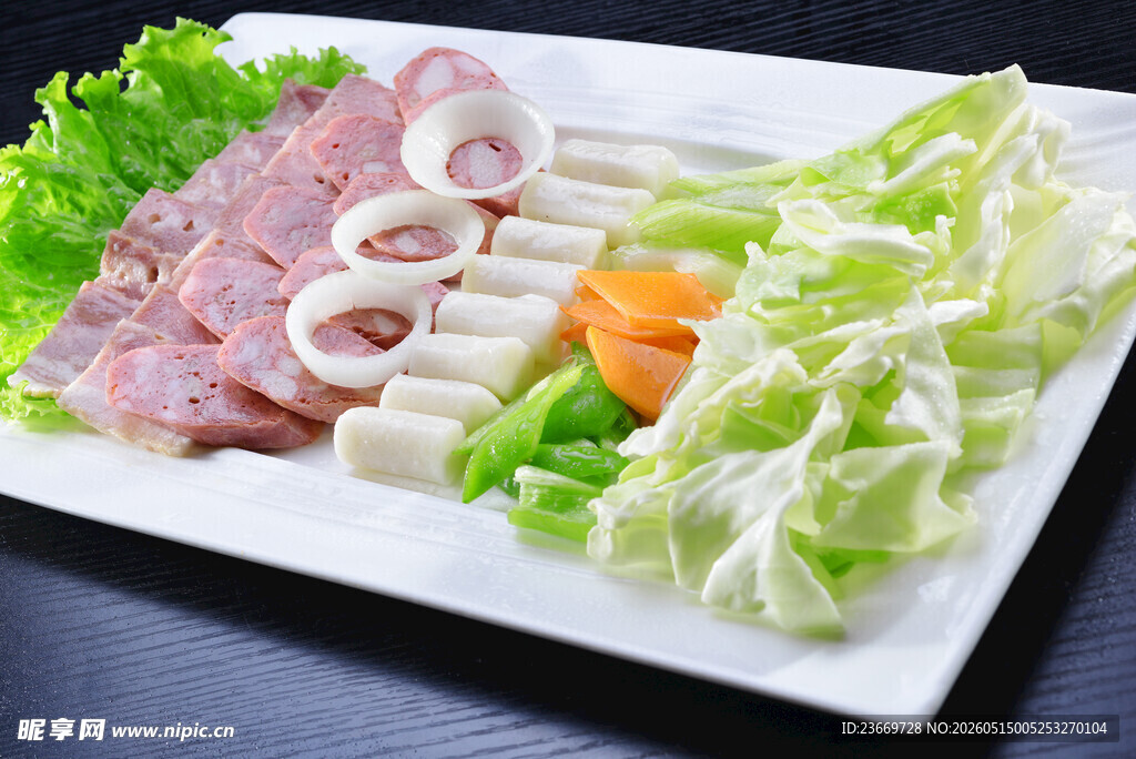 新鲜拼盘食材营养丰富