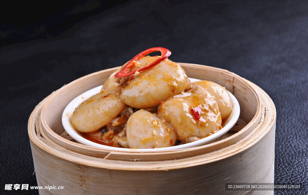 笼蒸墨鱼