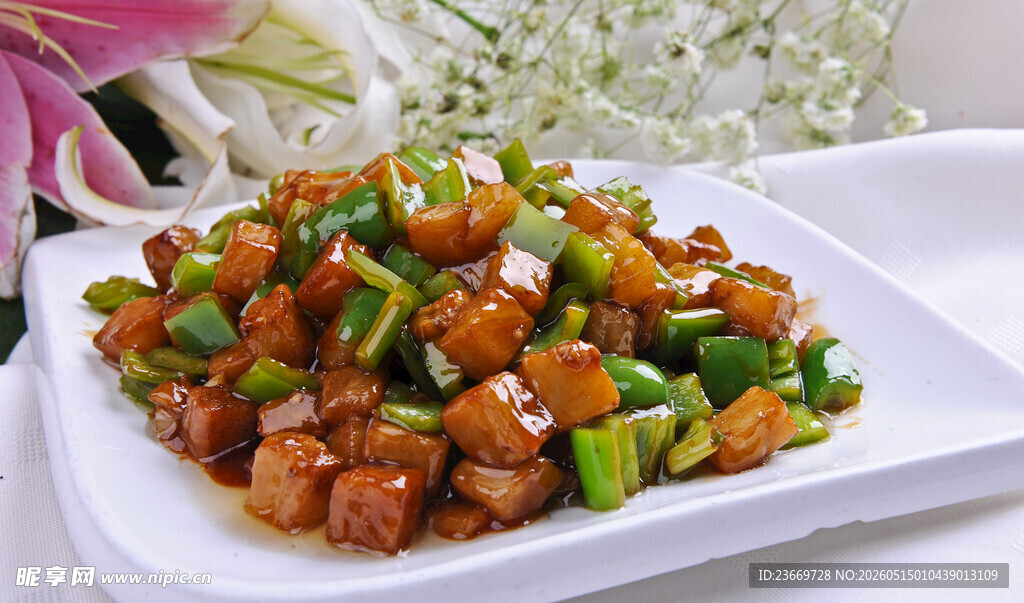 美味青椒炒鸡丁
