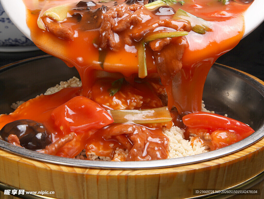  锅巴炒肉