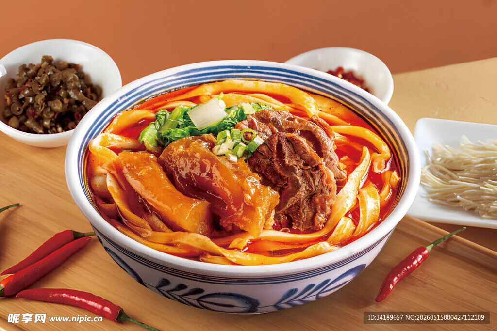 红烧牛腩面