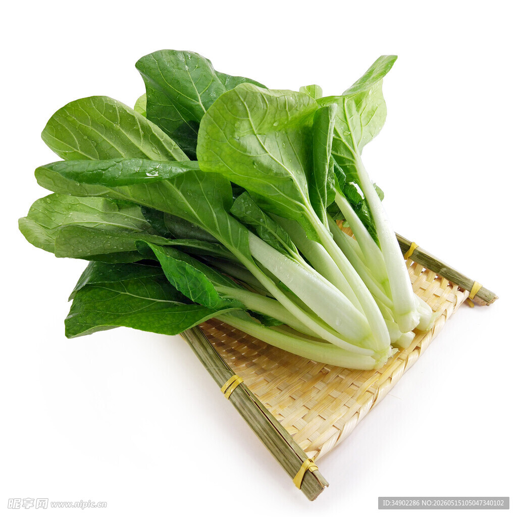 竹盘上鲜嫩的青菜