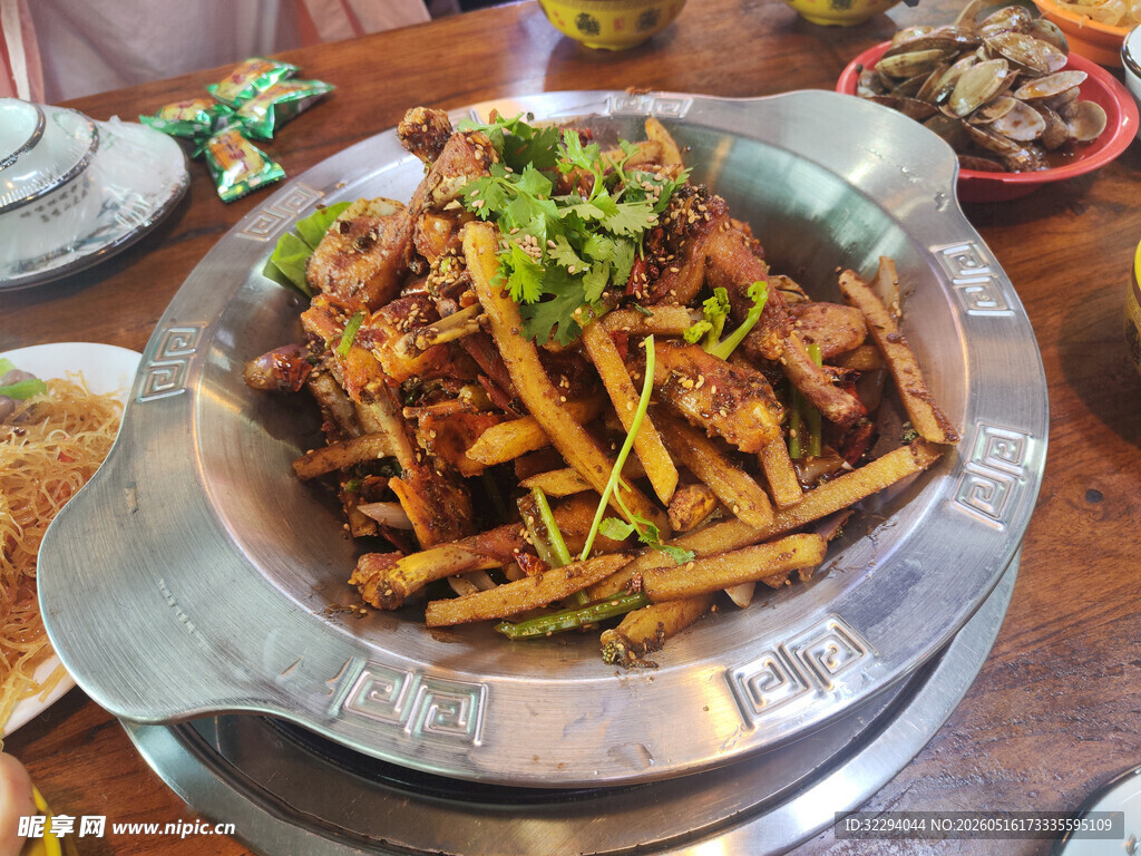 美味干锅鸭干锅鹅