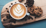 拿铁与饼干