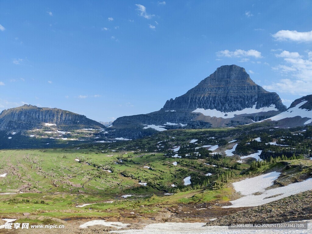 壮丽高山草原美景