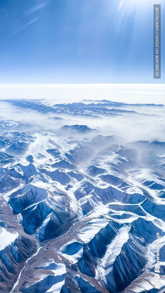 壮丽雪山全景