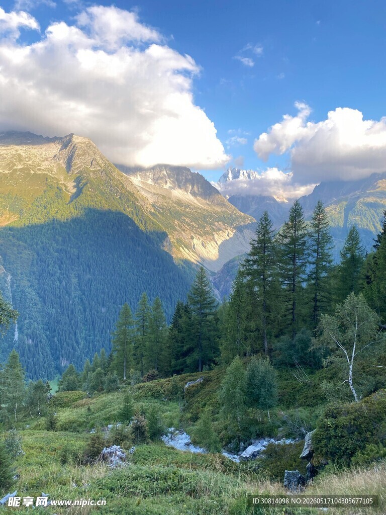 山间美景