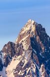 巍峨雪山壮丽景致