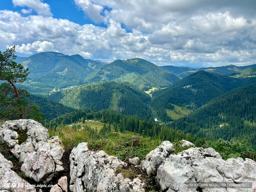 山巅美景