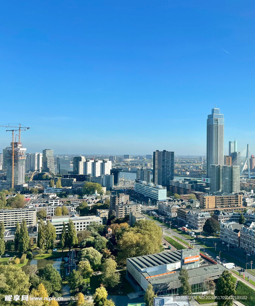 城市天际线全景风光