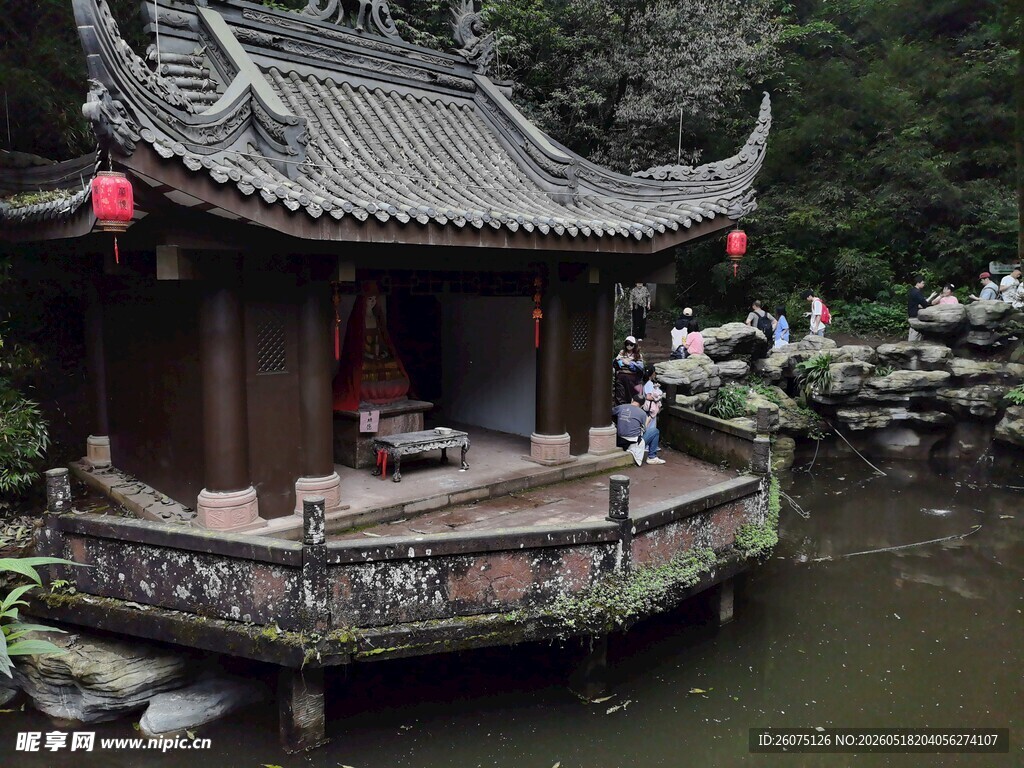 中式水边古亭雅致景致