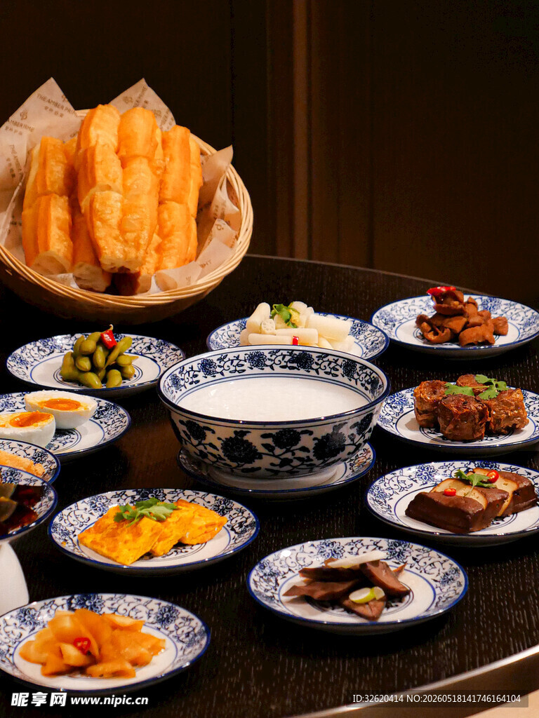 中式多样菜肴