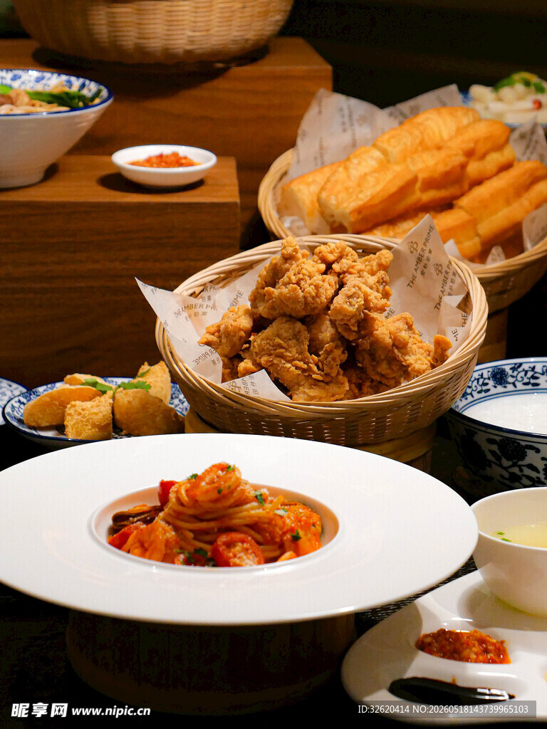 意面 炸鸡