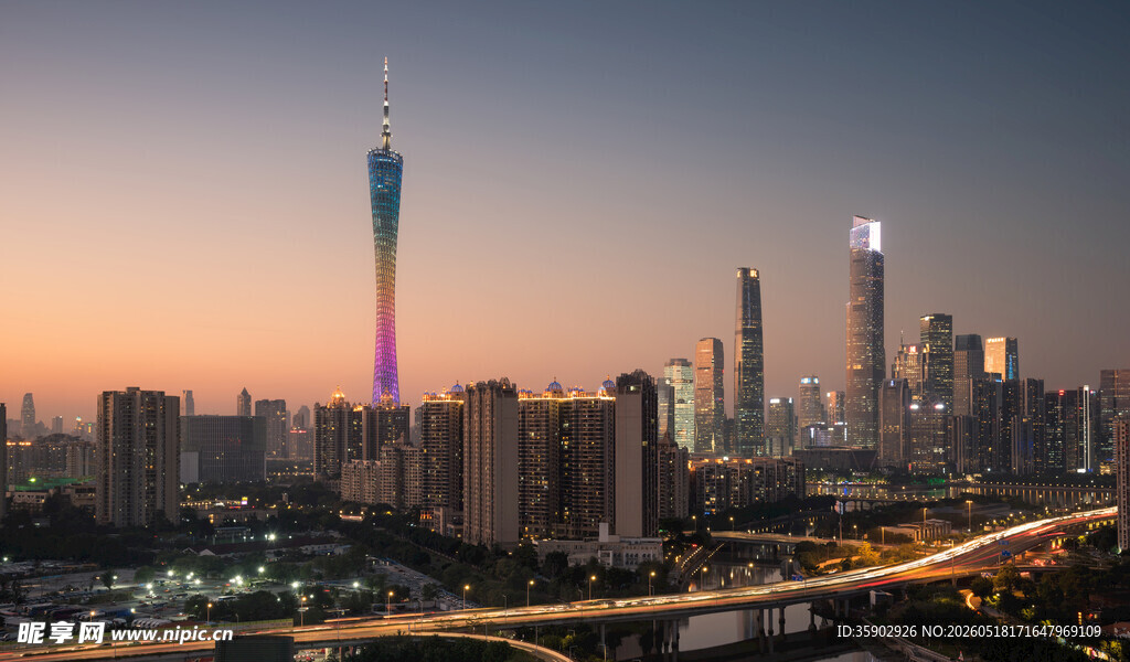 广州城市天际线黄昏美景