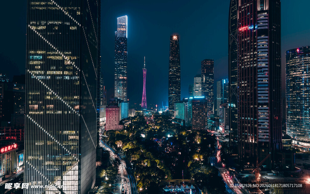 繁华都市夜景俯瞰