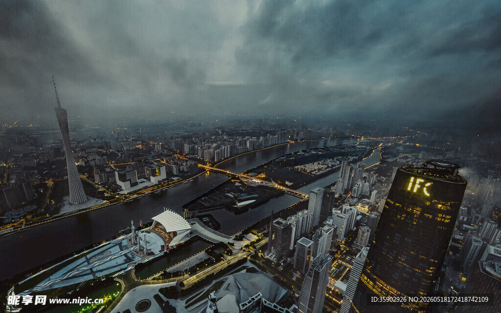 夜幕下的城市俯瞰景观