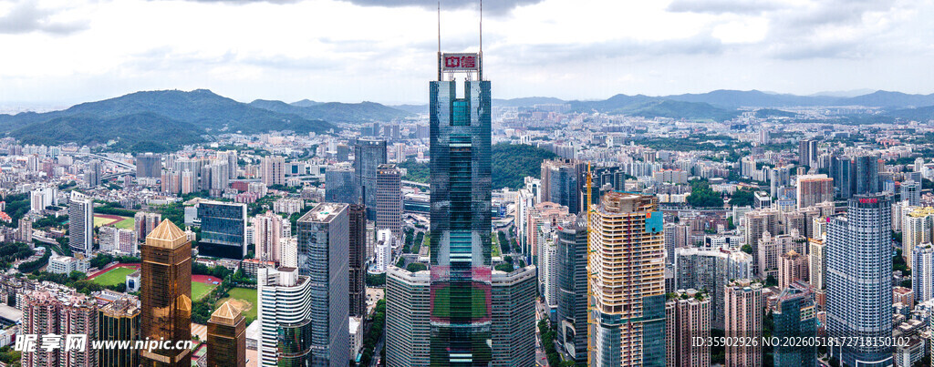 俯瞰繁华都市高楼景观
