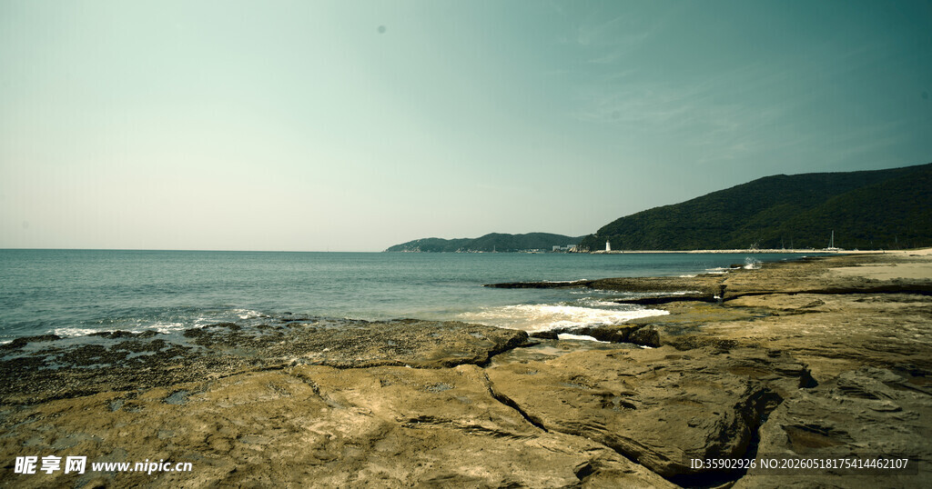 海边岩石风景