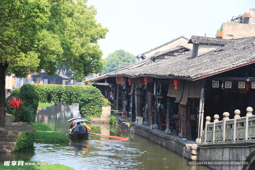 江南水乡古桥流水景致