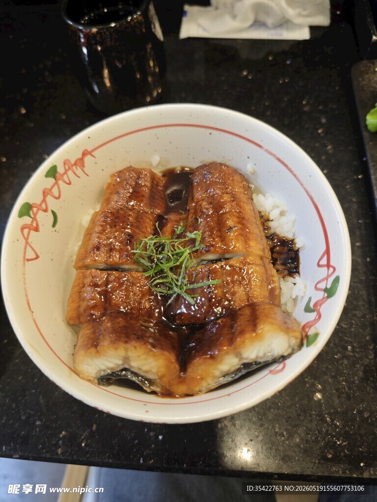 美味鳗鱼饭