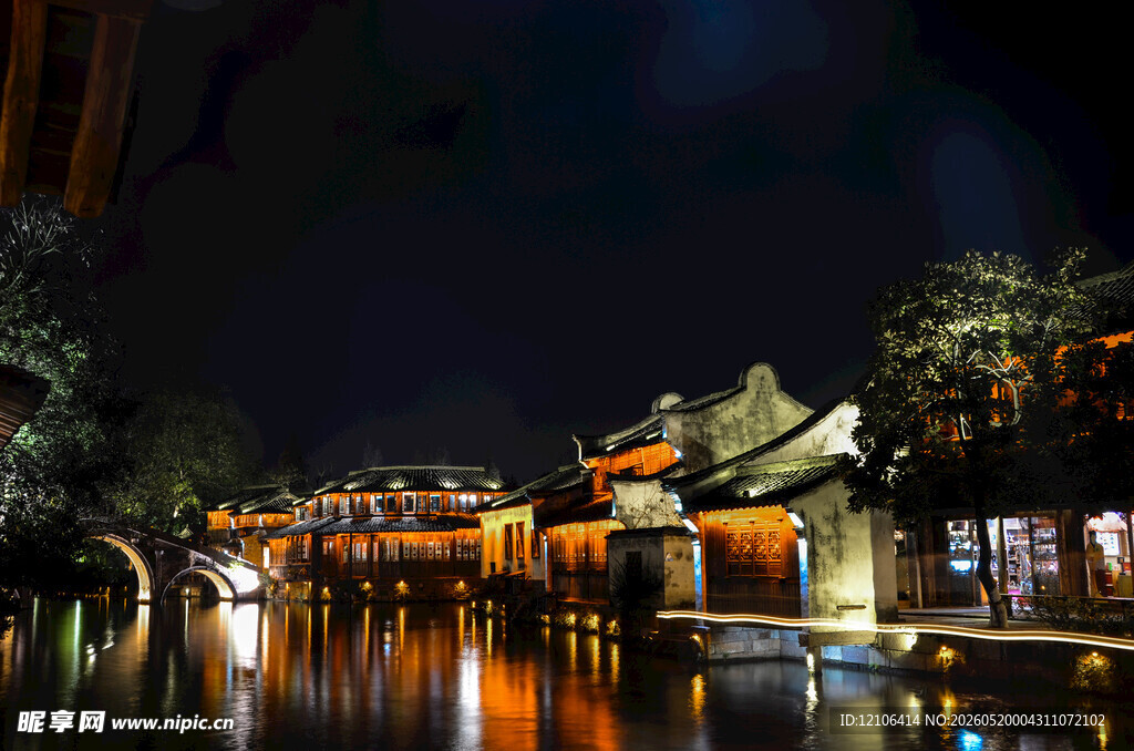 江南水乡夜景古色古香