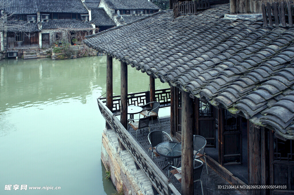 水乡古宅临水景致