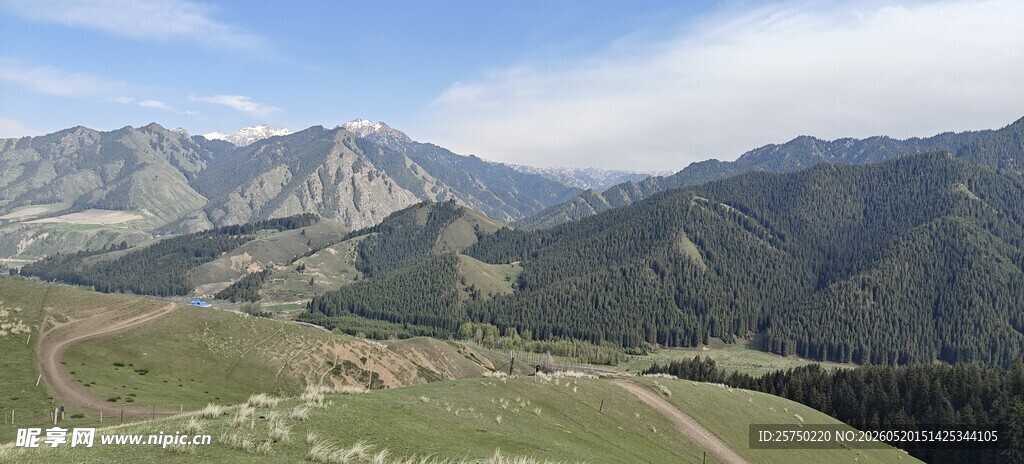 山间开阔美景