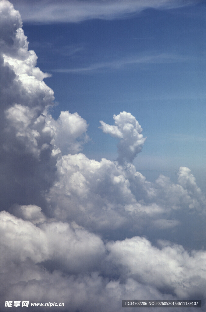 高空壮丽云海景观