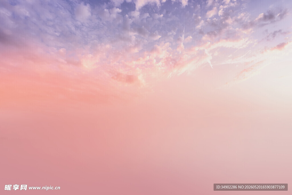 梦幻粉蓝渐变天空美景