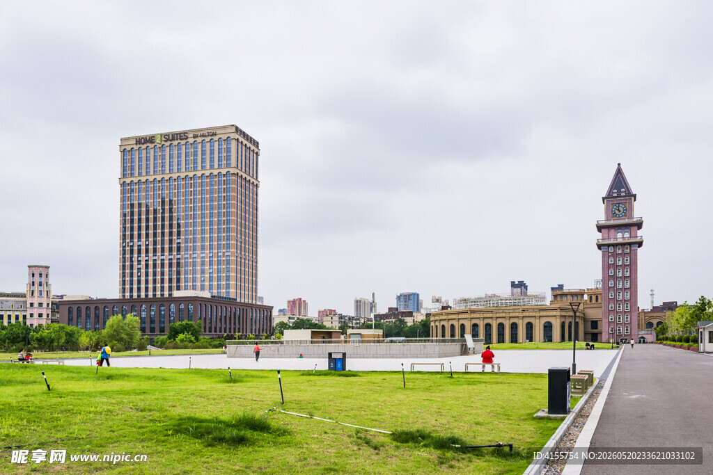 城市绿地与特色建筑景观
