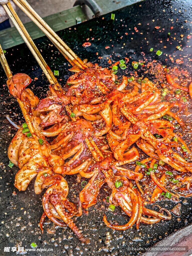 烤鱿鱼串色泽诱人超美味