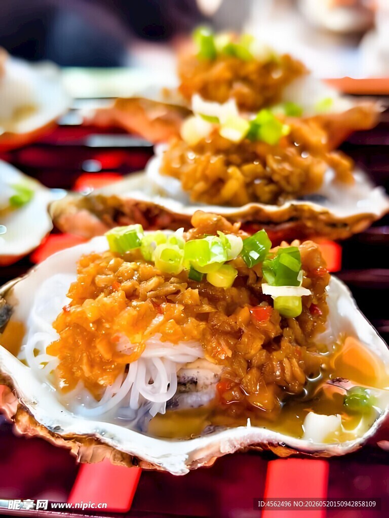 美味蒜蓉烤生蚝