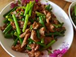 蒜苔炒肉丝鲜香美味