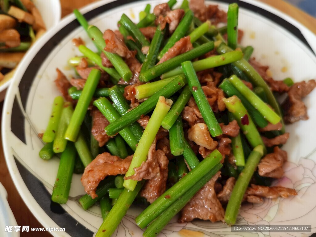 蒜苔炒肉